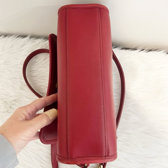 Coach Court Vintage Crossbody Bag Color Red 9870 - Picture 5 of 15
